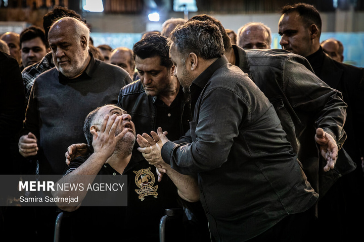 قطعه ۴۲ بهشت زهرا مراسم وداع با پیکر شهدا