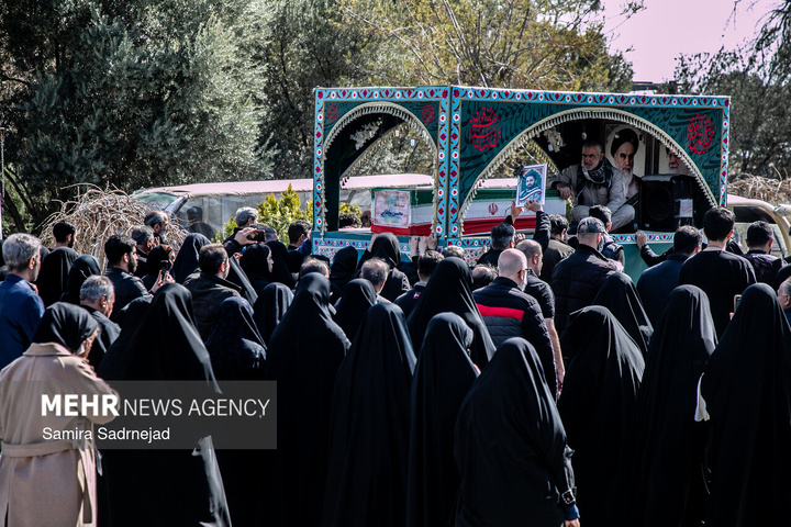 قطعه ۴۲ بهشت زهرا مراسم وداع با پیکر شهدا