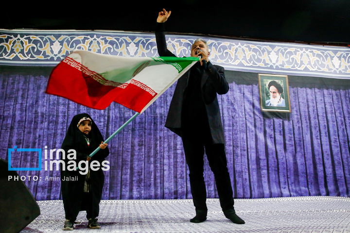 سوگواری برای رهبر شهید و بیعت با رهبر جدید در فلکه دوم تهرانپارس