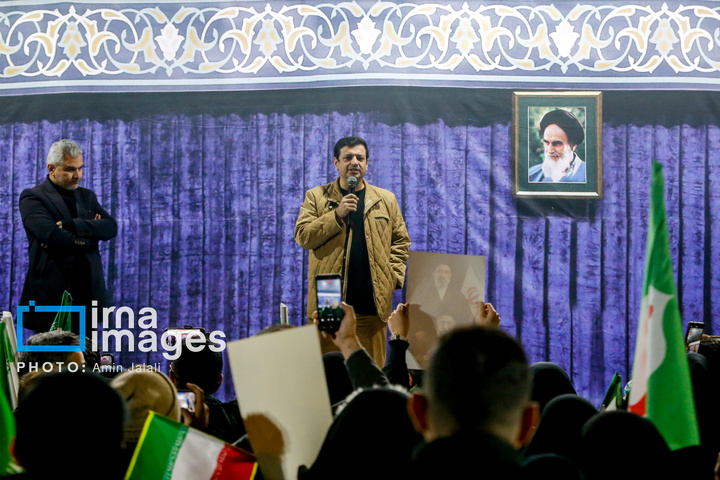 سوگواری برای رهبر شهید و بیعت با رهبر جدید در فلکه دوم تهرانپارس