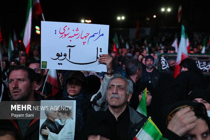 اجتماع حمایت از رزمندگان در مقابله با دشمن آمریکایی - صهیونی