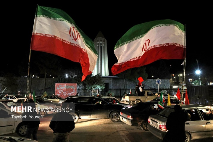 اجتماع شبانه همدانی‌ها در دفاع از امنیت کشور