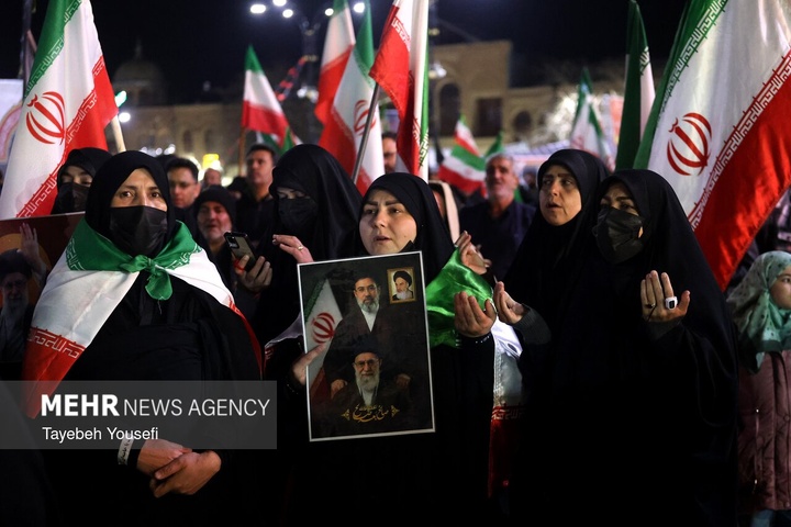 اجتماع شبانه همدانی‌ها در دفاع از امنیت کشور