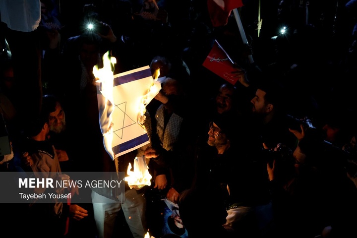 اجتماع شبانه همدانی‌ها در دفاع از امنیت کشور