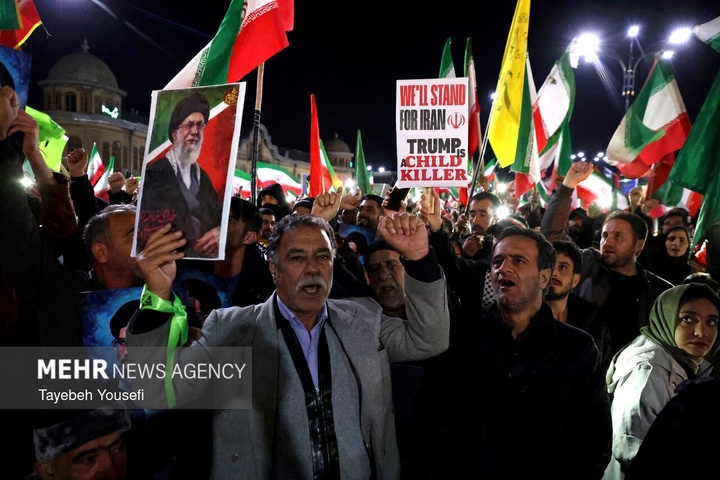 اجتماع شبانه همدانی‌ها در دفاع از امنیت کشور