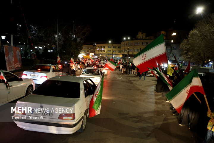 اجتماع شبانه همدانی‌ها در دفاع از امنیت کشور