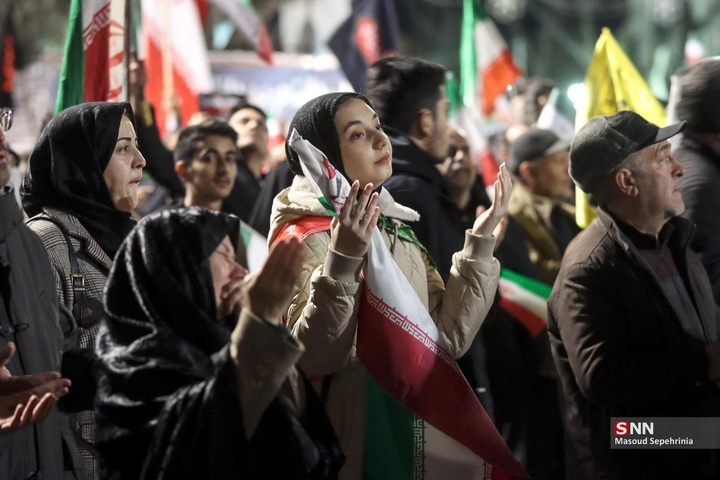 تجمع شبانه ضد آمریکایی - صهیونسیتی مردم تبریز