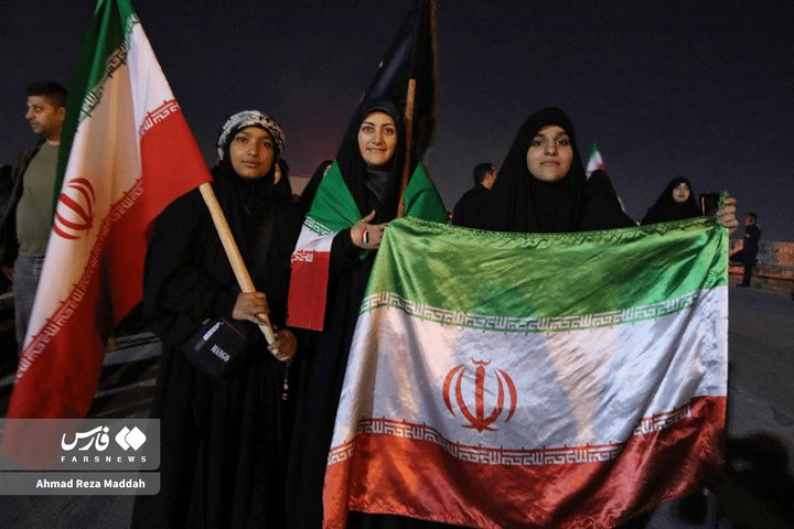 چهارشنبه‌سوزی دشمن در شیراز