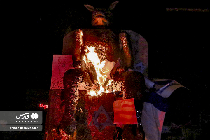 چهارشنبه‌سوزی دشمن در شیراز