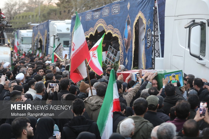 تشییع شهیدان لاریجانی، سلیمانی و شهدای ناو دنا ـ ۱