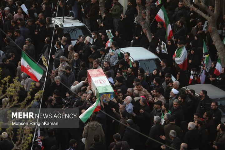 تشییع شهیدان لاریجانی، سلیمانی و شهدای ناو دنا ـ ۱