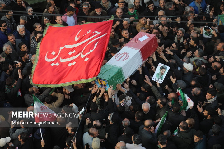 تشییع شهیدان لاریجانی، سلیمانی و شهدای ناو دنا ـ ۱