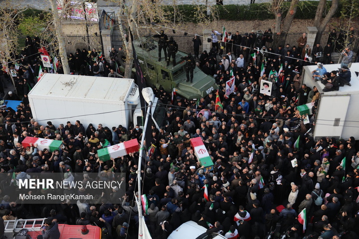 تشییع شهیدان لاریجانی، سلیمانی و شهدای ناو دنا ـ ۱