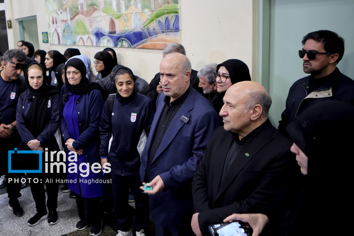 بازگشت اعضای تیم ملی فوتبال زنان ایران به آغوش میهن