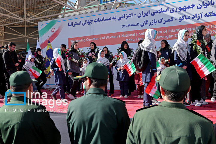 بازگشت اعضای تیم ملی فوتبال زنان ایران به آغوش میهن