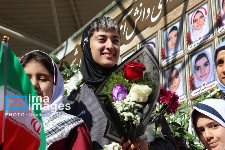 بازگشت اعضای تیم ملی فوتبال زنان ایران به آغوش میهن