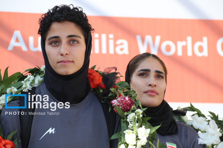 بازگشت اعضای تیم ملی فوتبال زنان ایران به آغوش میهن