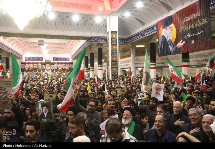 مراسم وداع با پیکر شهید علی و مرتضی لاریجانی در قم