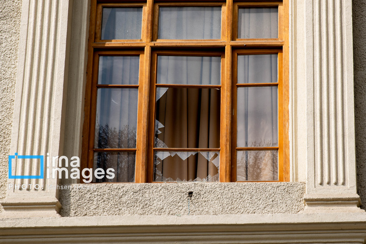 ترکش‌های بمباران هوایی به کاخ سعدآباد رسید