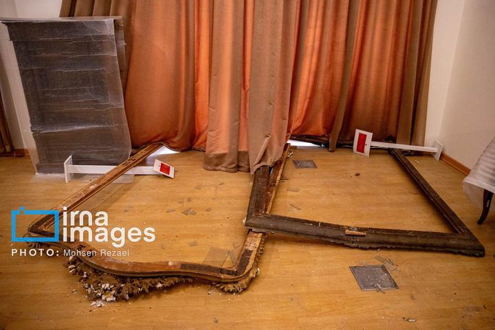 ترکش‌های بمباران هوایی به کاخ سعدآباد رسید