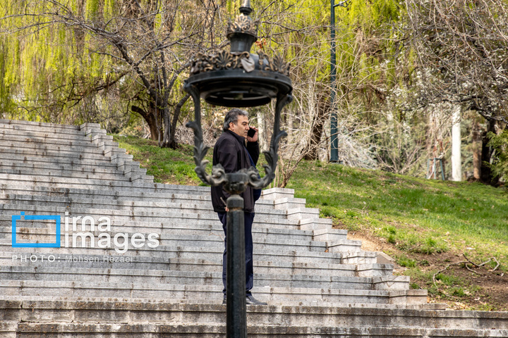 ترکش‌های بمباران هوایی به کاخ سعدآباد رسید