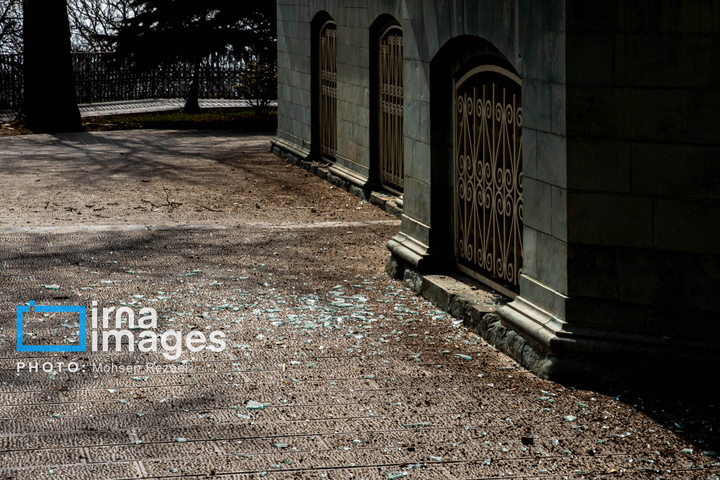 ترکش‌های بمباران هوایی به کاخ سعدآباد رسید