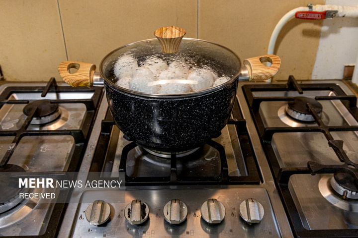 بانوان جهادگر در ایام‌ جنگ‌ تحمیلی رمضان‌