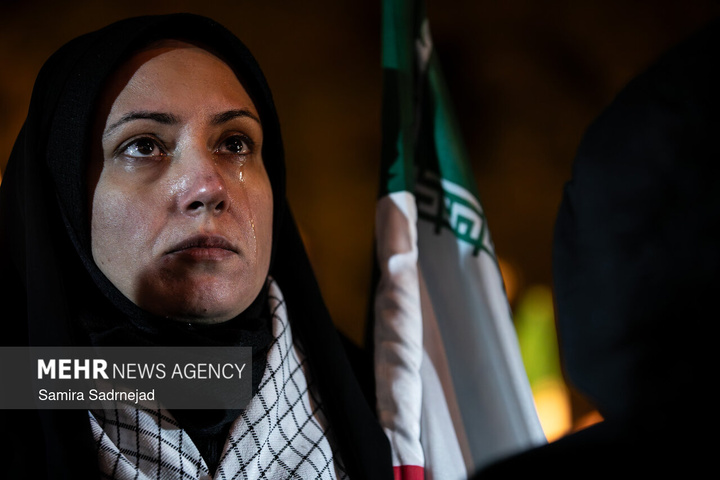 اجتماع حمایت از رزمندگان در مقابله با دشمن آمریکایی - صهیونی