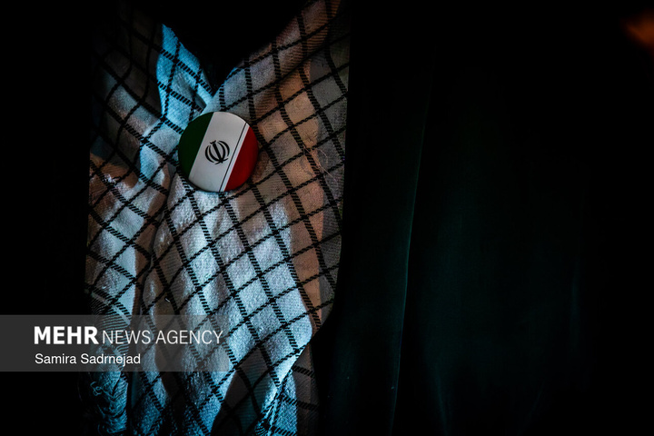 اجتماع حمایت از رزمندگان در مقابله با دشمن آمریکایی - صهیونی