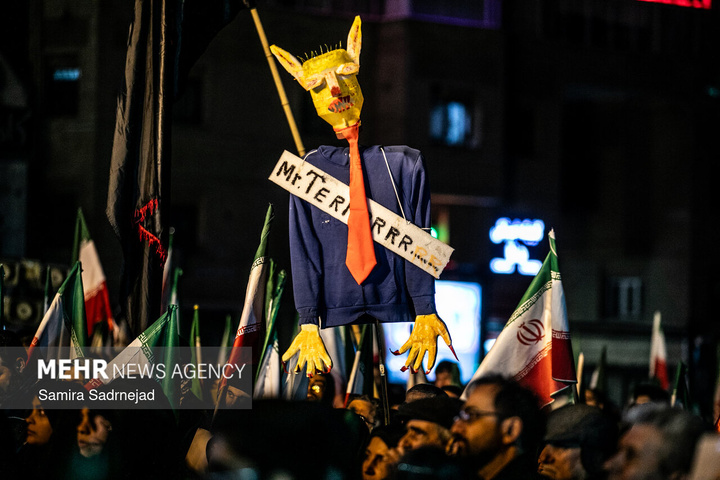 اجتماع حمایت از رزمندگان در مقابله با دشمن آمریکایی - صهیونی