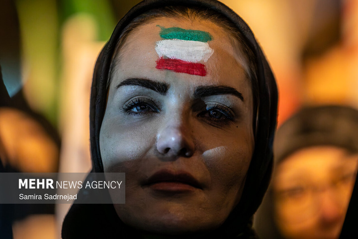 اجتماع حمایت از رزمندگان در مقابله با دشمن آمریکایی - صهیونی