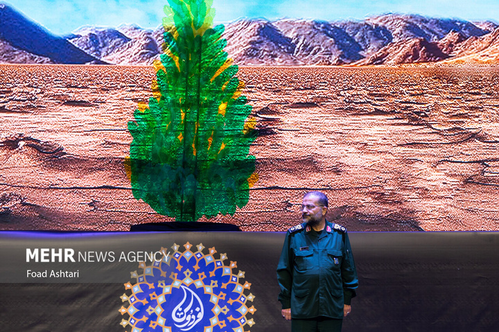 سردار سرلشکر پاسدار شهید غلامرضا سلیمانی