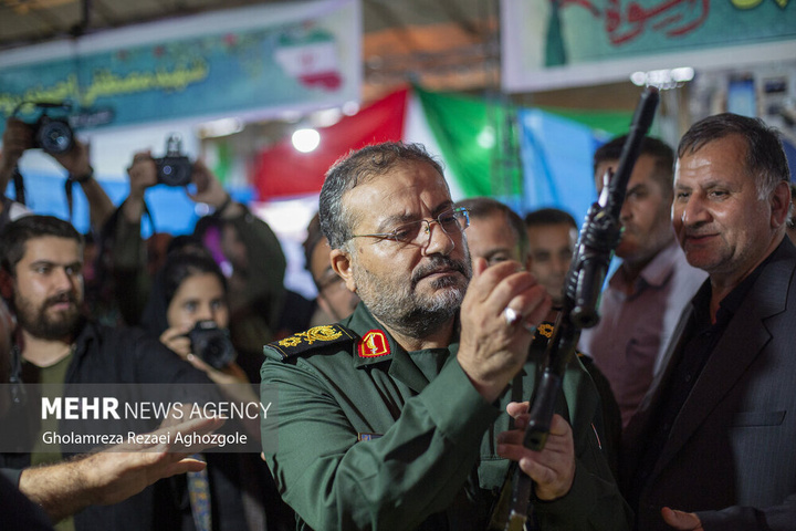 سردار سرلشکر پاسدار شهید غلامرضا سلیمانی