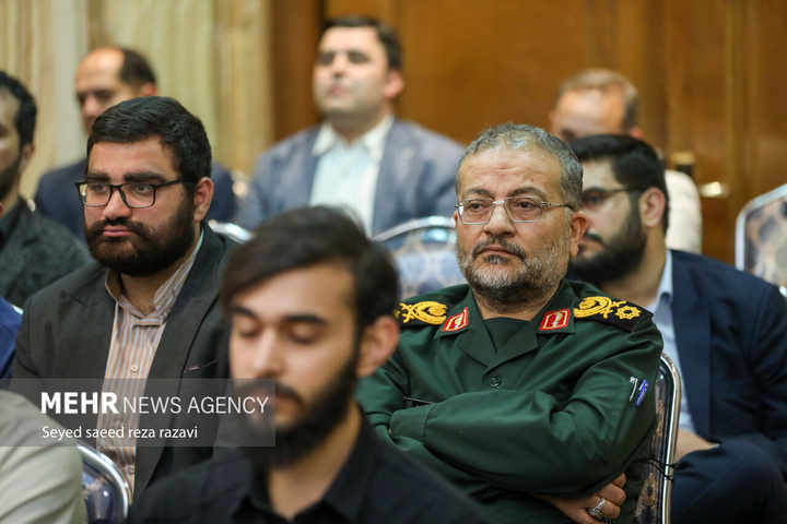 سردار سرلشکر پاسدار شهید غلامرضا سلیمانی