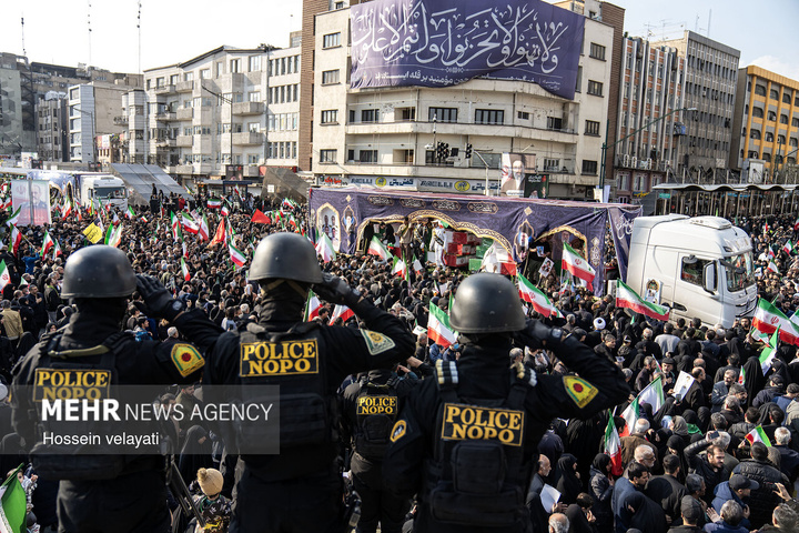 تهران در جنگ