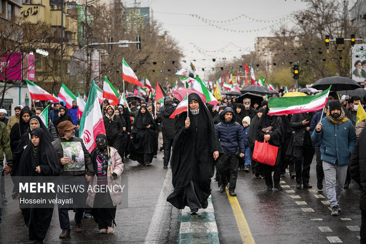 تهران در جنگ