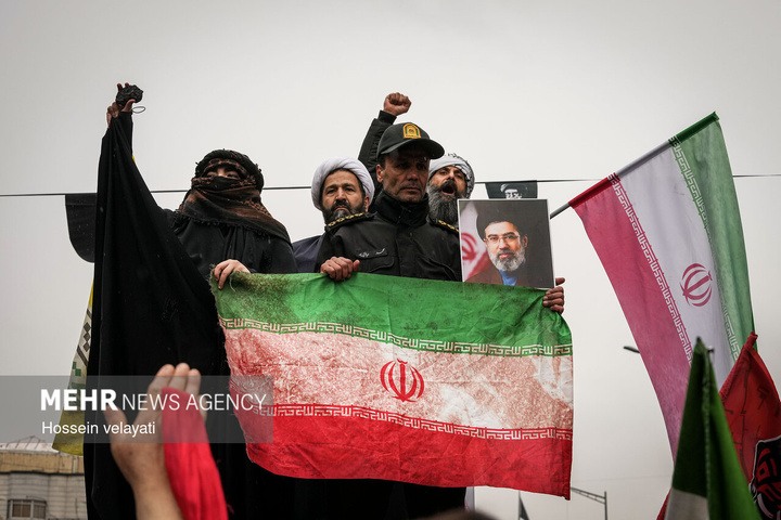 تهران در جنگ