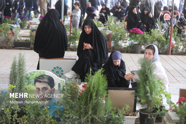 وداع با پیکر شهدای حملات صهیونی-آمریکایی