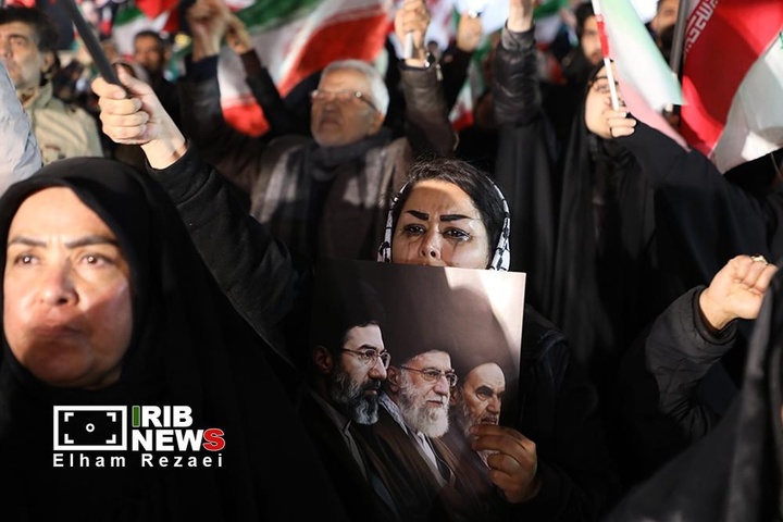 مراسم استقبال از تیم ملی فوتبال زنان در میدان ولیعصر (عج) /تهران