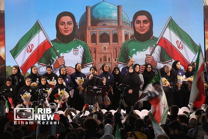 مراسم استقبال از تیم ملی فوتبال زنان در میدان ولیعصر (عج) /تهران
