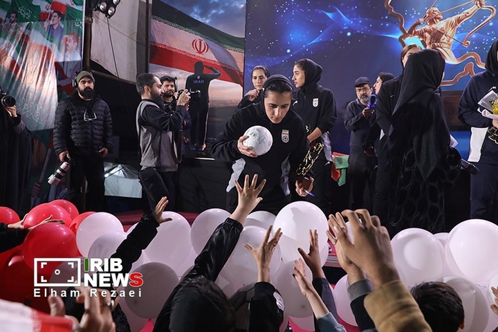 مراسم استقبال از تیم ملی فوتبال زنان در میدان ولیعصر (عج) /تهران
