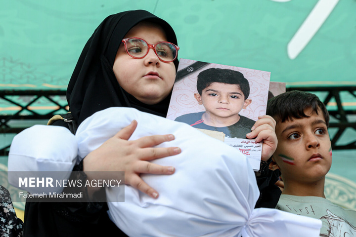 تجمع بزرگ «هم‌عهدی‌ نوجوانان»