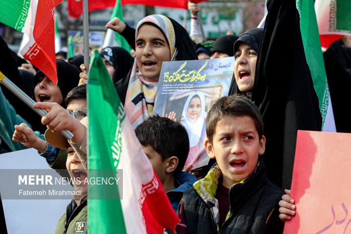 تجمع بزرگ «هم‌عهدی‌ نوجوانان»