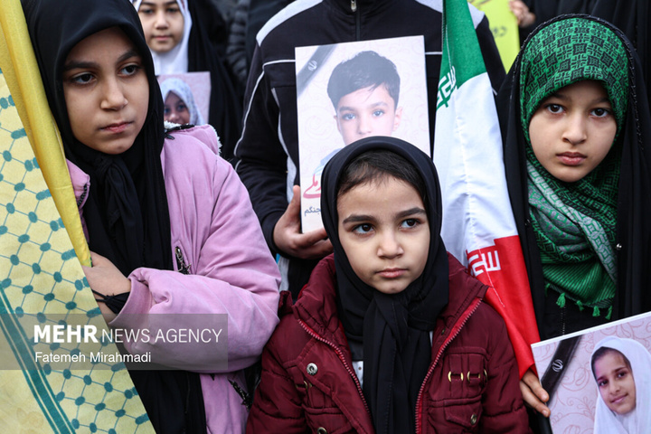 تجمع بزرگ «هم‌عهدی‌ نوجوانان»