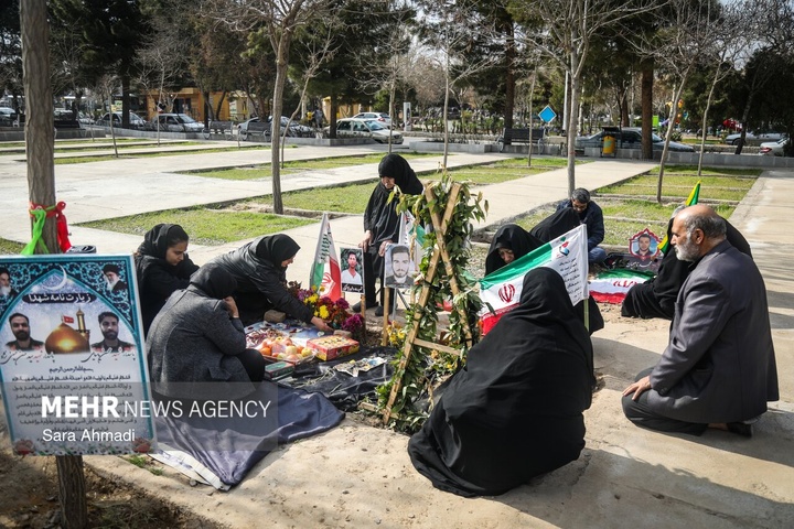 زیارت اهل قبور در پنجشنبه آخر سال - مشهد