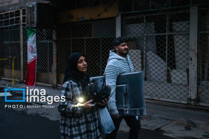 آثار حملات هوایی به مناطق مسکونی در تهران