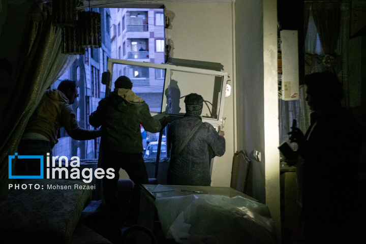 آثار حملات هوایی به مناطق مسکونی در تهران