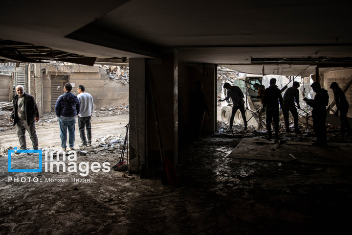 آثار حملات هوایی به مناطق مسکونی در تهران