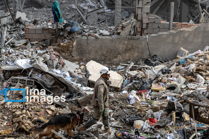 آثار حملات هوایی به مناطق مسکونی در تهران