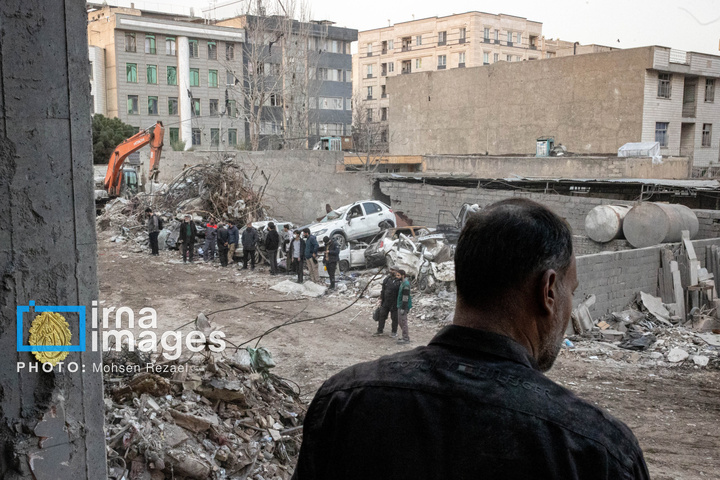 آثار حملات هوایی به مناطق مسکونی در تهران